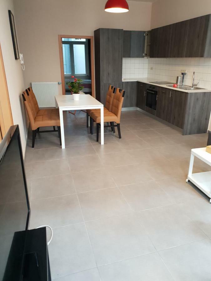 In The Heart Of Brussels Apartment Exterior photo